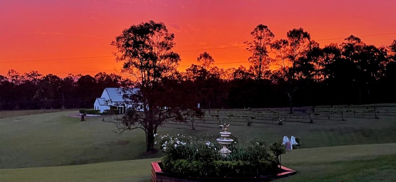 Cabins At Lovedale Wedding Chapel ภายนอก รูปภาพ